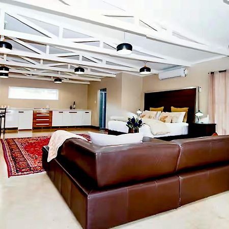 Munro Suites Port Elizabeth Esterno foto