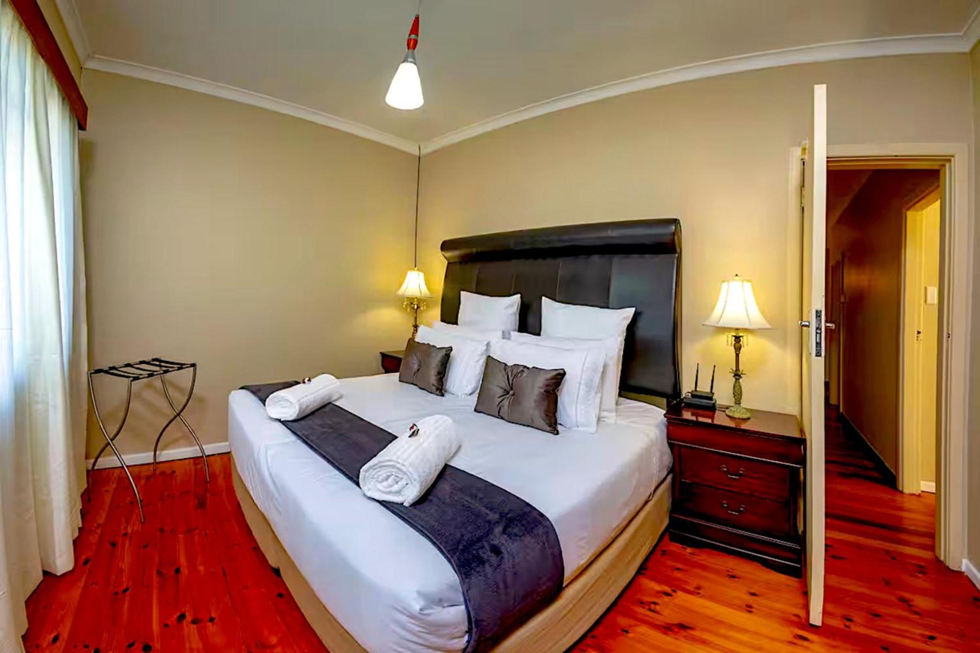 Munro Suites Port Elizabeth Esterno foto